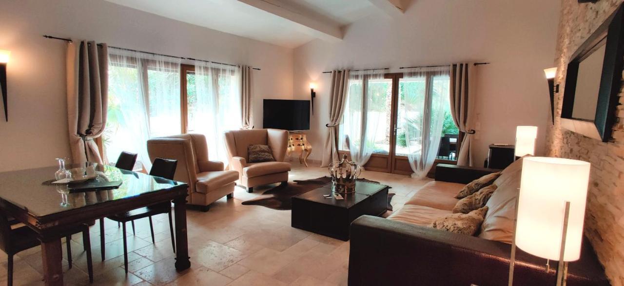 Maison Prestige Saint Tropez By Roberto Geissini Grimaud Extérieur photo